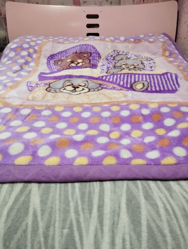 Детские кровати: Срочно в связи с переездом продаю кровать для девочки Полуторка