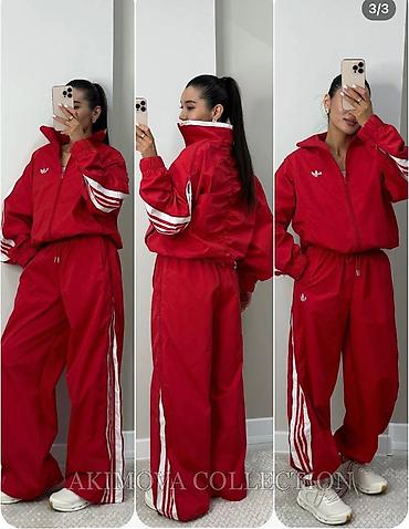 куртки adidas: Женский спортивный костюм с широкими брюками - Комплект из двух — 1