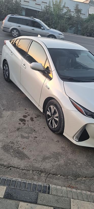 помпа на приус: Toyota Prius: 2016 г., Гибрид, Лифтбек — 10