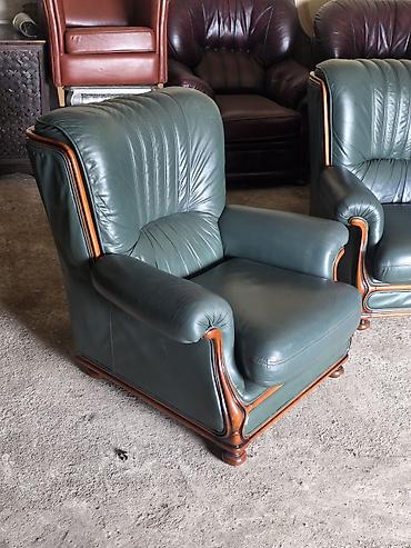 Sofe i kaučevi: Kožna garnitura tamnozelena - Sastav: trosed sa tri sedišta + dve — 8