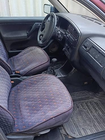 avalon 2017: Volkswagen Vento: 1993 г., Механика, Седан — 4