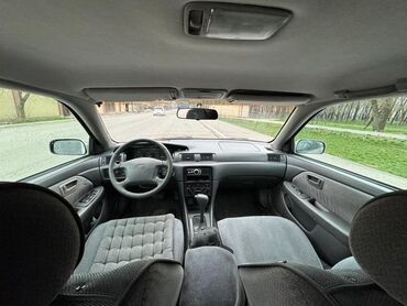 Toyota: Toyota Camry: 2000 г., 2.2 л, Автомат, Газ, Седан