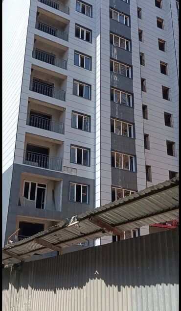 сдаю пивной бар: 3 комнаты, 100 м², Элитка, 4 этаж, ПСО (под самоотделку)