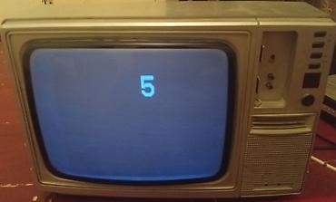 kohne televizorlar: Retro katod-şüa borulu (CRT) televiziya - Korpus: metalik-boz, ön — 2