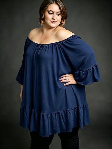 legend tunike: 05. Tunika za punije
2XL 3XL 4XL 5XL
Cena : 2.400 dinara H — 4