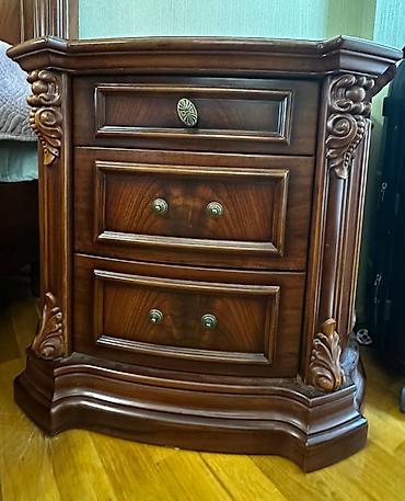 Qonaq otağı dəstləri: İşlənmiş, Jurnal masası, Komod, Divan, Kredit yoxdur — 18