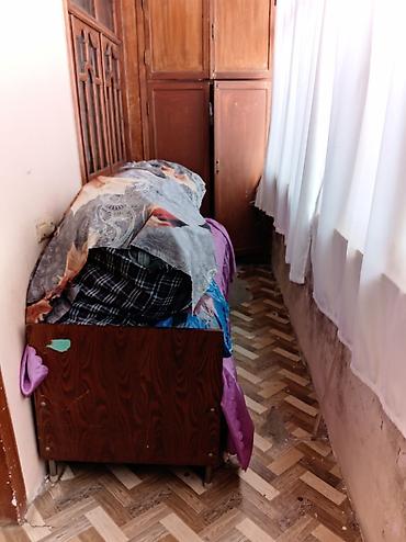 mansard tipli evler: Gəncə, 3 otaqlı, Köhnə tikili, 67 kv. m — 3