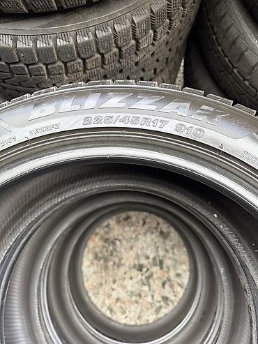 vrx: Комплект зимних шин Bridgestone Blizzak VRX3 - Размер: 225/45 R17 - — 3