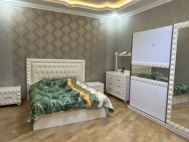 Yataq otağı dəstləri: İkinəfərlik çarpayı, Dolab, Termo, 2 tumba, İşlənmiş