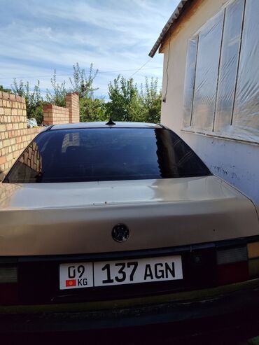 дверные карты пасат б3: Volkswagen Passat: 1991 г., 2 л, Механика, Бензин, Седан
