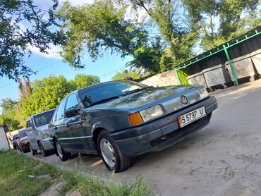 год 1989: Volkswagen Passat: 1989 г., 1.8 л, Механика, Бензин, Седан