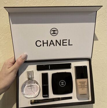 шанель б у: Набор косметики для дам ! CHANEL очень хорошо подойдет как подарок на