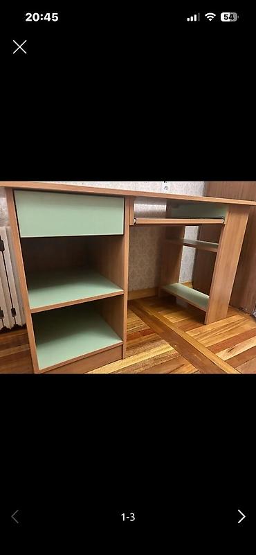 study table: Компьютерный/письменный стол с открытыми полками и выдвижной полкой — 5