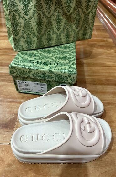 пальто женское бишкек цена: Босоножки, 37, Gucci, Новый, цвет - Бежевый, Самовывоз, Платная доставка