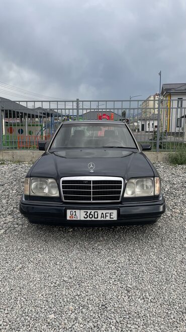 ош мерс сешка: Mercedes-Benz E 220: 1995 г., 2.2 л, Автомат, Бензин, Седан