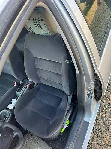 focus 4: ZADNJE VETROBRANSKO STAKLO ZA VOLKSWAGEN GOLF 4 | Zadnje — 3