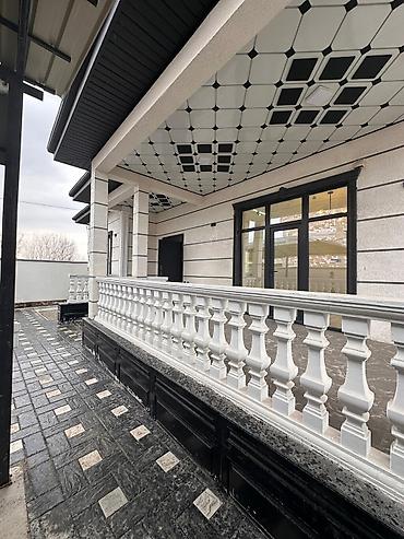 Продажа коттеджей и домов: 🏡 Продаётся уютный дом с современным ремонтом! 📍 Район: Заря 📐 — 2