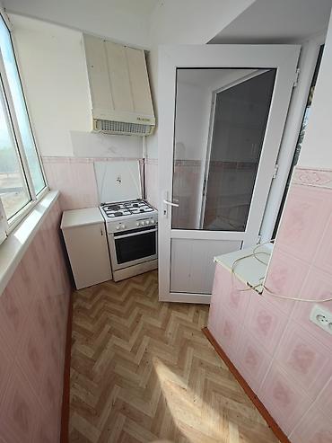 сдам 1 комнатную квартиру в аламедин 1: Сдаю 2-х комнатную квартиру в центре с. Сокулук, на длительный срок, с — 10