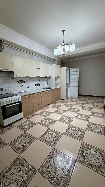 mega hous: Продается полноценная 4-комнатная квартира в самом центре Бишкека 📍 — 5