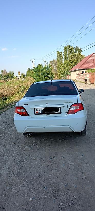 Унаа сатуу: Daewoo Nexia: 2012 г., 1.5 л, Кол менен иштөөчү, Бензин, Седан — 2