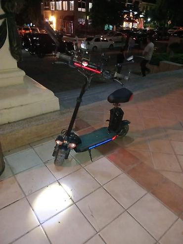 Электротранспорт: Elektrik skuter – oturacaqlı, güclü faralar və əlavə aksesuarlarla — 2