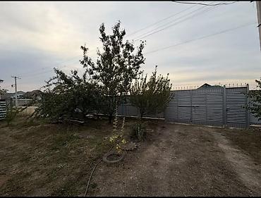 Продажа коттеджей и домов: 4 комнаты, 4 м², 4 соток, Бишкек, Ак-Ордо 3 ж/м Собственник — 14