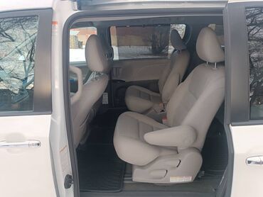 Toyota: Toyota Sienna: 2018 г., 3.5 л, Автомат, Бензин, Минивэн — 7