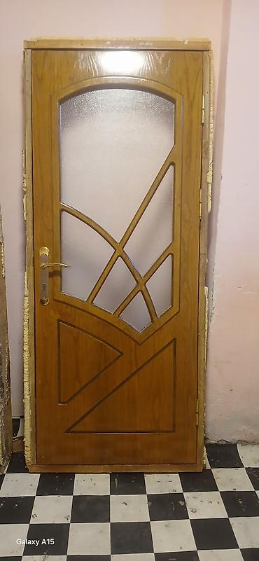 taxta qapi sekilleri: Taxta otaq qapıları – dekorativ şüşəli model - Material: ağac — 3