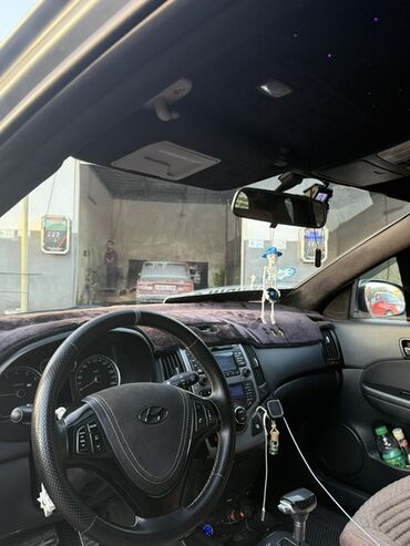 Hyundai: Hyundai i30 CW (universal, boz rəng) - Kuzov: universal (station — 9