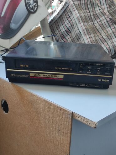 двд приводы: Продается НЕрабочий видеомагнитофон Sharp. Формат VHS. Цена 1000 сом