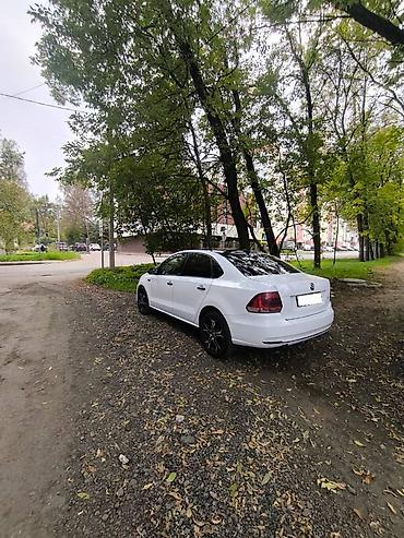 полировщик авто: Volkswagen Polo: 2017 г., 1.6 л, Автомат, Бензин, Седан — 3