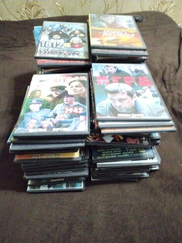 продать виниловые пластинки: Rus filmləri və seriallarından ibarət böyük DVD kolleksiyası. -