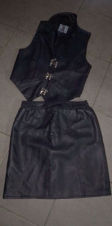 Ostale jakne, kaputi, prsluci: Sinsay ženska biker jakna - Brend: Sinsay (outerwear collection) - na lalafo.rs — 9 Ostale jakne, kaputi, prsluci: Sinsay ženska biker jakna - Brend: Sinsay (outerwear collection) - — 9