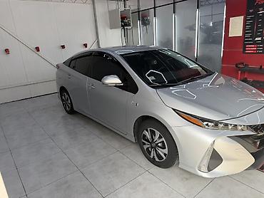 приус прайм: Toyota Prius: 2017 г., 1.8 л, Вариатор, Гибрид, Лифтбек — 2