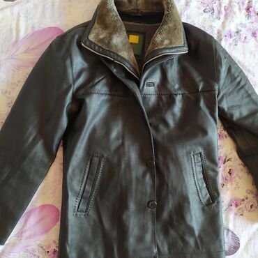 куртки зимние бишкек: Куртка 2XL (EU 44), цвет - Черный