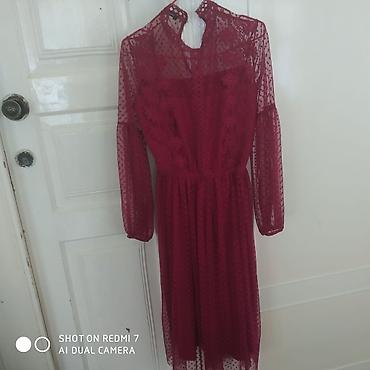 toy ucun paltar modelleri: Qadın geyimi – qırmızı/maroon şifon və gipurlu paltar - Rəng: dərin — 2