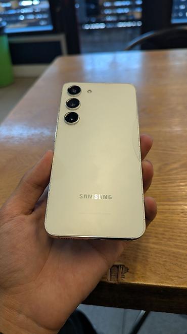 samsubg s23: Samsung Galaxy S23, Б/у, 256 ГБ, цвет - Бежевый, 1 SIM, eSIM — 1