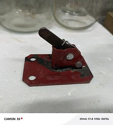 Qapı zamokları: Ciloz Metal qapı/qapaq mexaniki kilidi – qırmızı rəngli, baza plitəsi — 2