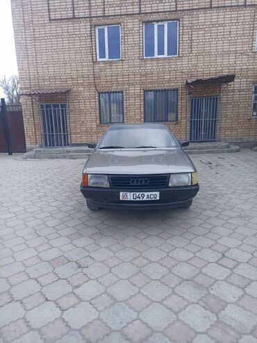 Audi: Audi 100: 1984 г., 1.8 л, Механика, Бензин, Седан