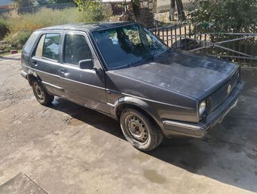 арзан машина срочна: Volkswagen Golf: 1988 г., 1.8 л, Механика, Бензин, Хэтчбэк