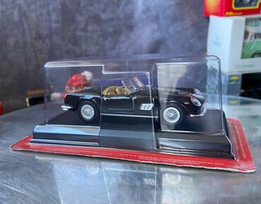 Avtomobil modelləri: Коллекционная модель Ferrari 250 GT California Black 1957 Altaya — 6