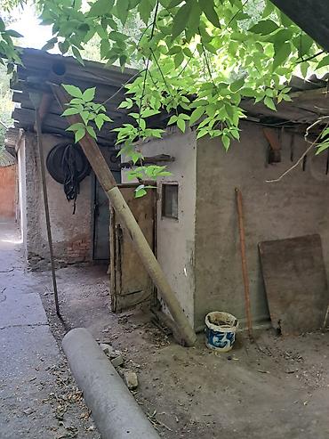 кепер арык: Гараж и баня во дворе, капитальные стены из кирпича. на слом — 1