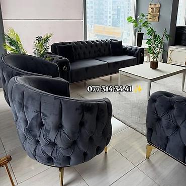 klub divan: Qara məxməri salon dəsti Tərkib: - 3 yerlik divan – 2 ədəd - Yumru — 3