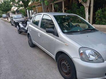 Toyota: Toyota Yaris: 1 l. | 2002 έ. Χάτσμπακ — 2