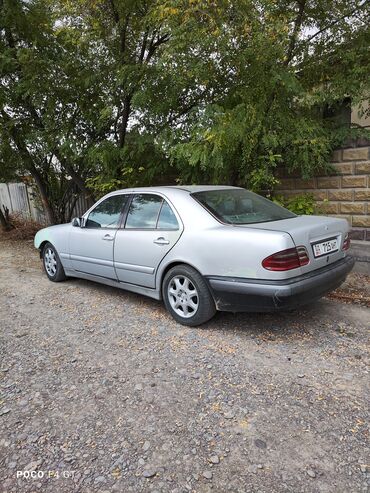 Mercedes-Benz: Mercedes-Benz E-Class: 2001 г., 2.2 л, Механика, Дизель, Седан