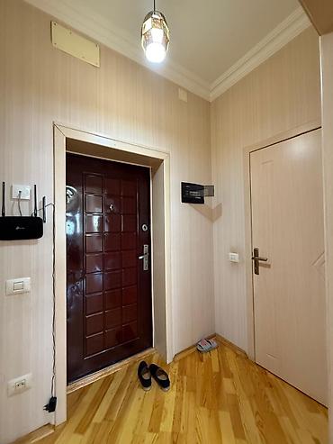 Yeni tikili: Mərkəzdə Kupçalı Əşyalı 3 Otaga Düzəlmə Mənzil. 63 Kv 128 Min. 16 — 2