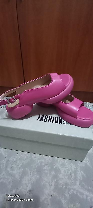 летние обуви: Туфли, 35.5, Fashion, Новый, цвет - Розовый, Самовывоз — 1