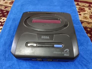 музыкальный центер: СЕГА игровая приставка SEGA Mega Drive . Только приставка без