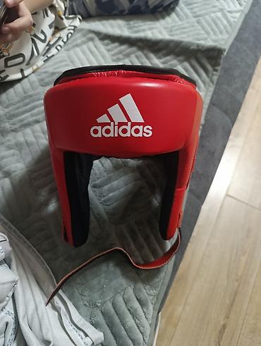 Боксерский шлем Adidas, в хорошем состоянии, не воняет at lalafo.kg Боксерский шлем Adidas, в хорошем состоянии, не воняет
