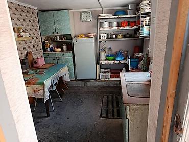 Продажа коттеджей и домов: Продам капитальный дом 83 кв.метров и участком 5 соток, в доме 5 — 6
